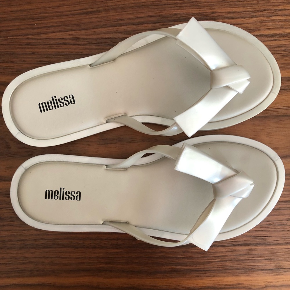 Melissa Pearl White Comfy Sandals